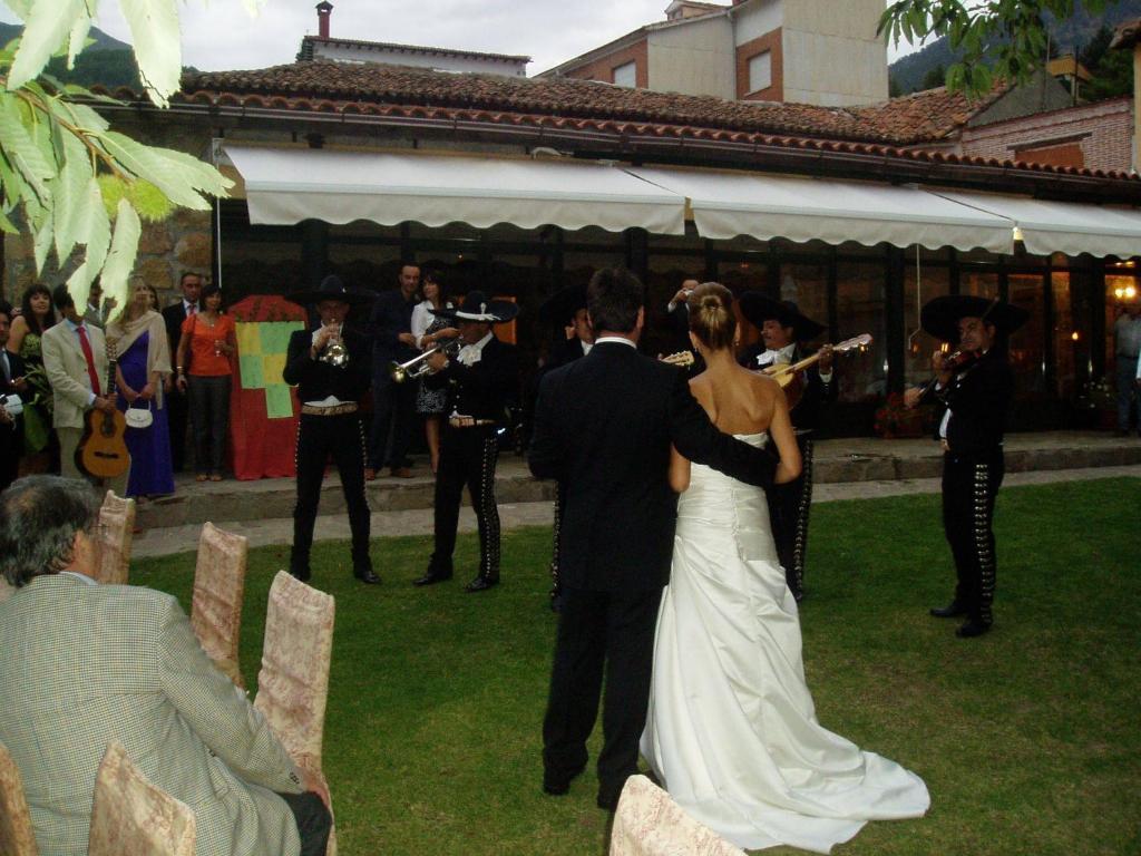 Hotel Barbacedo Mijares  Exterior photo